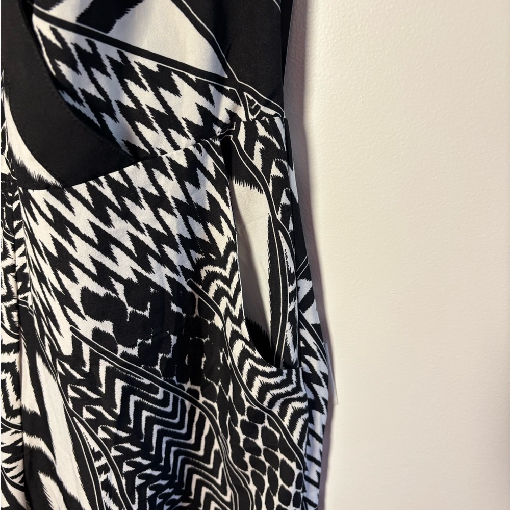 AKIRA Black & White Wide Leg Jumpsuit - Geometric Print - Picture 4 of 8